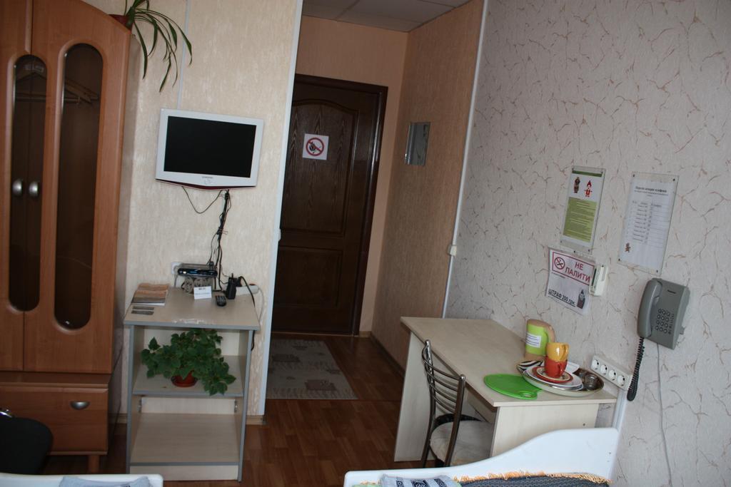 Motel Pid Strihoyu Kremenchuk Habitación foto