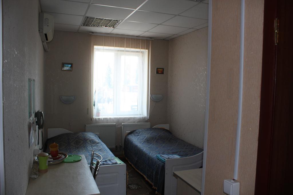 Motel Pid Strihoyu Kremenchuk Habitación foto